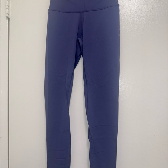 Colorful koala midnight navy leggings size Medium - Picture 2 of 4